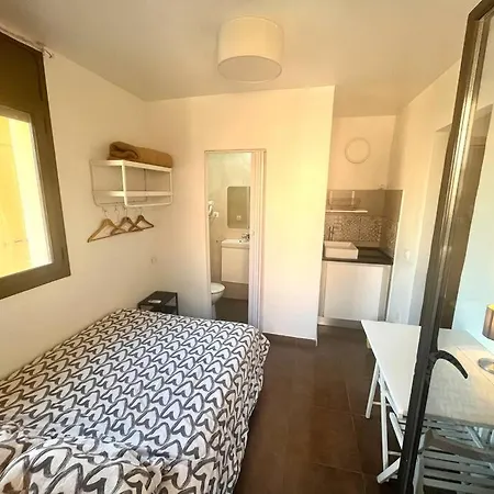 132mt Cozy With Balcony And Kitchen *