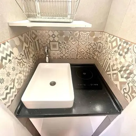 132mt Cozy With Balcony And Kitchen